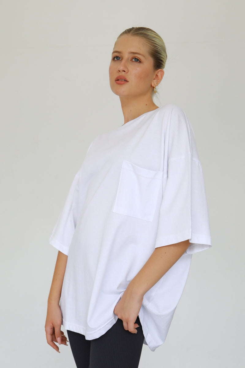 Oversized T-shirt with Pockets - White