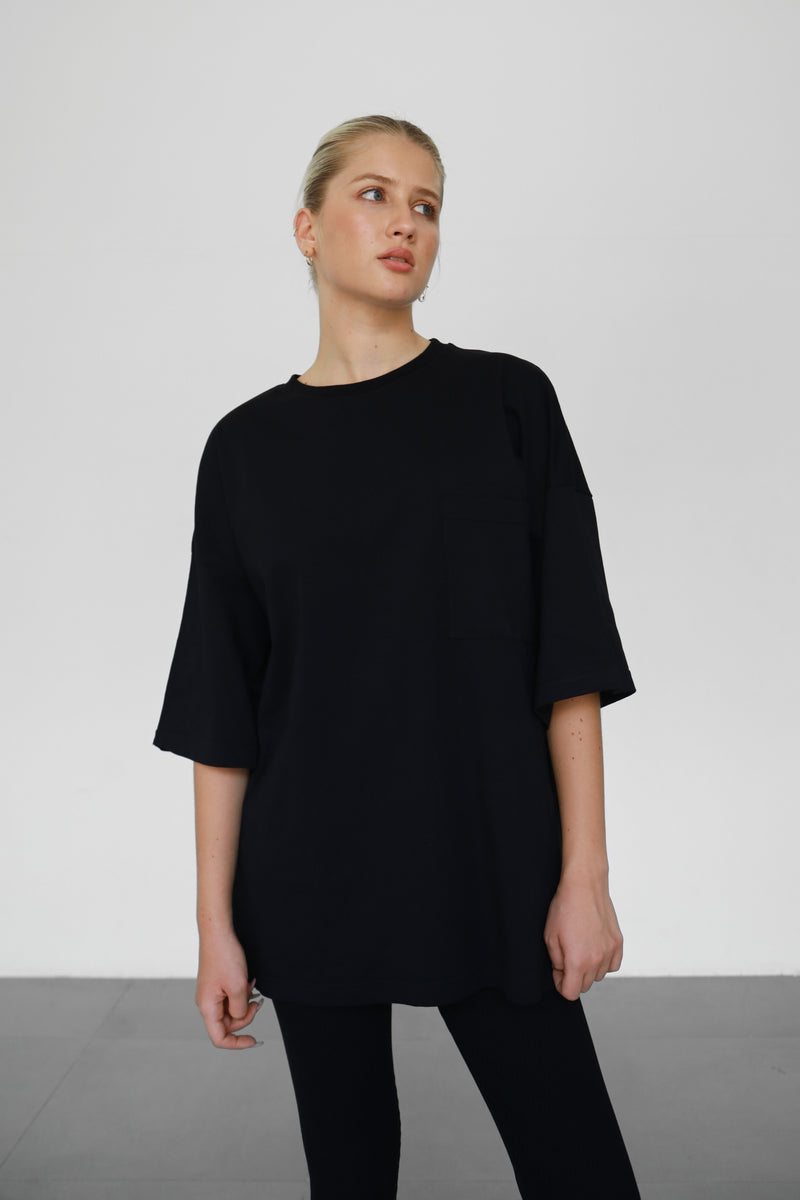 Oversized T-shirt with Pockets - Black