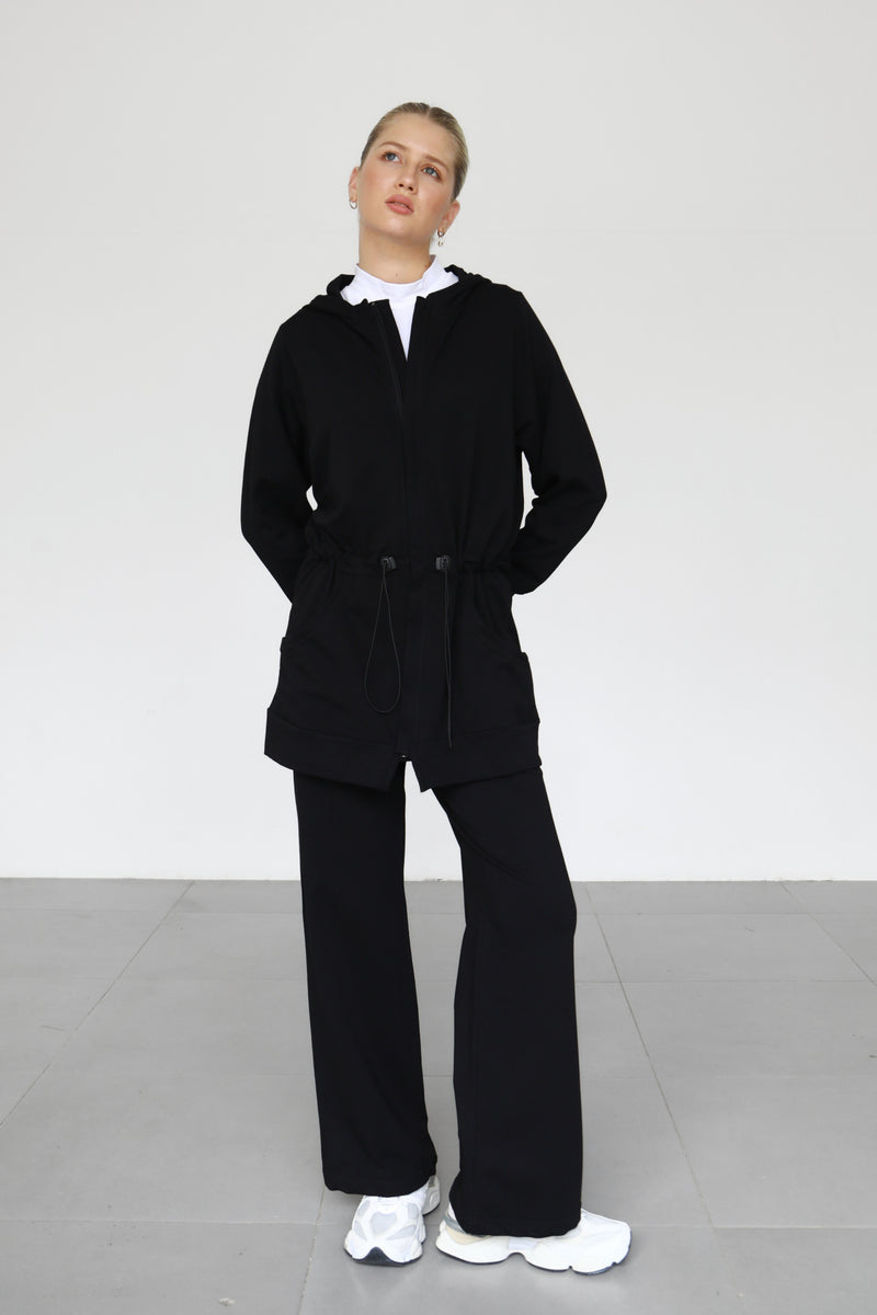 Light Waisted Zip-Up Hoodie - Black