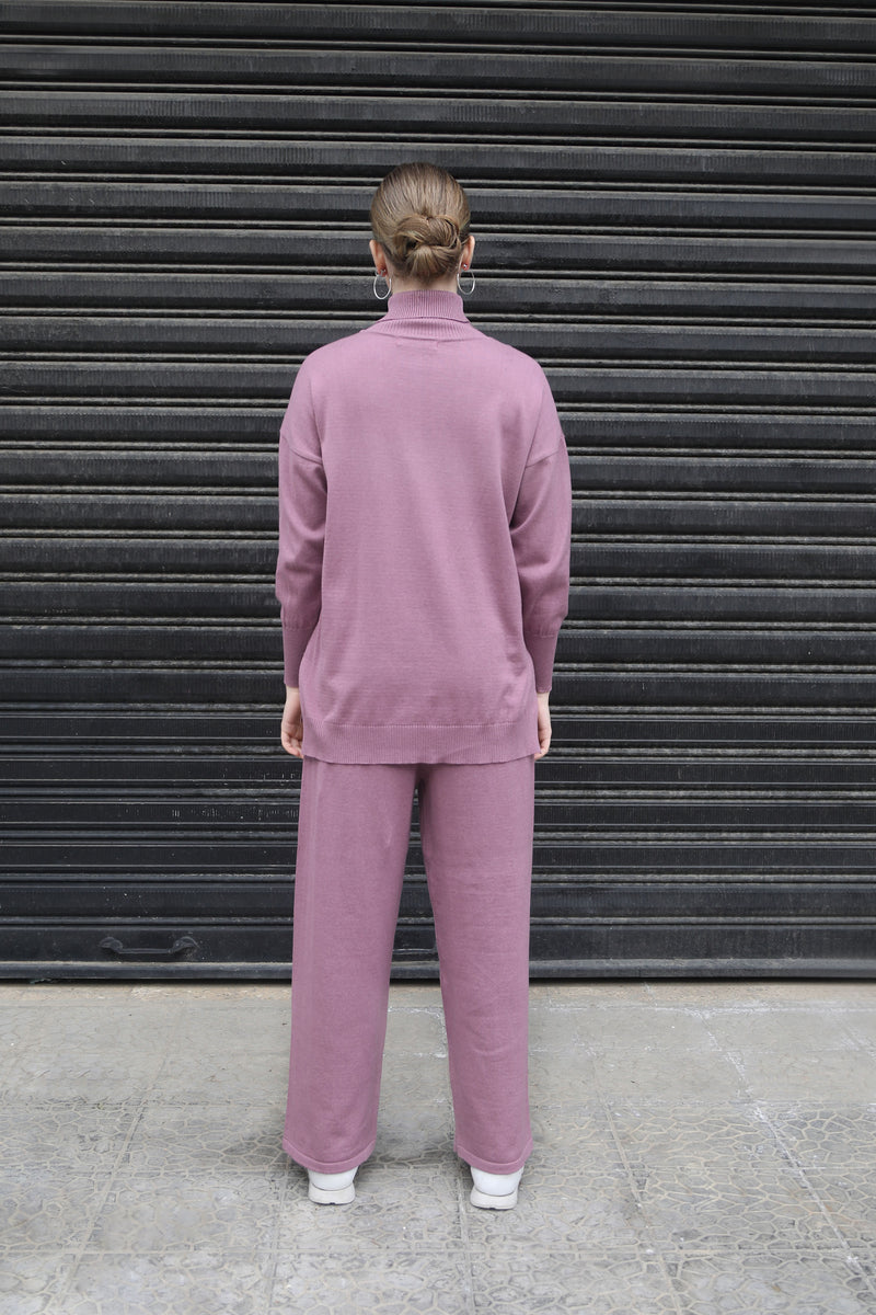 Relaxed Turtleneck Sweater - Berry Nude