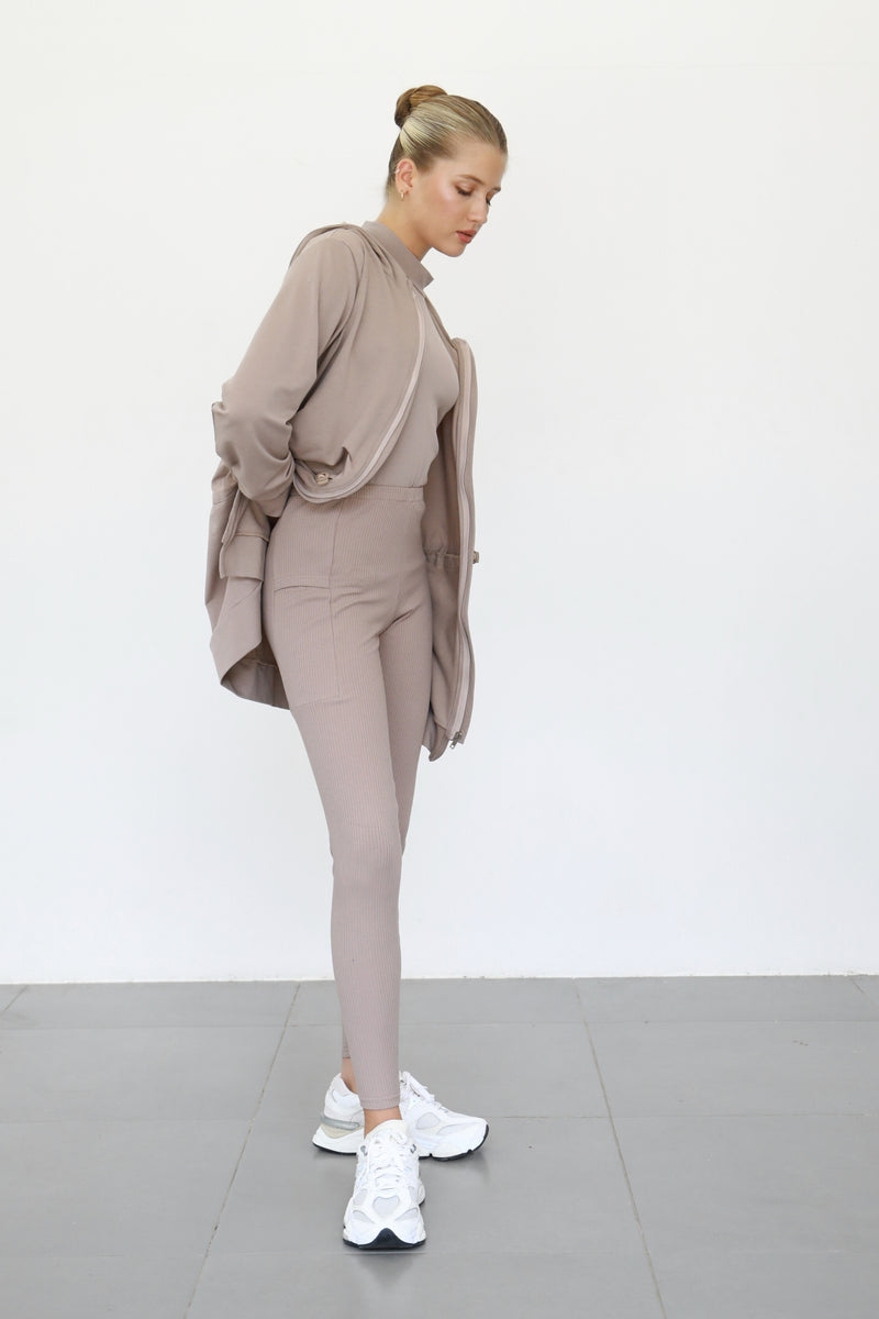 Ribbed Leggings With Pockets - Taupe