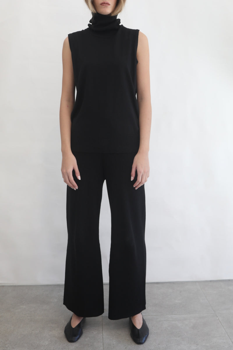 Knit Flare Sweatpants - Black