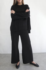 Knit Flare Sweatpants - Black