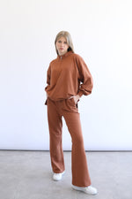 Light Flare Sweatpants - Espresso